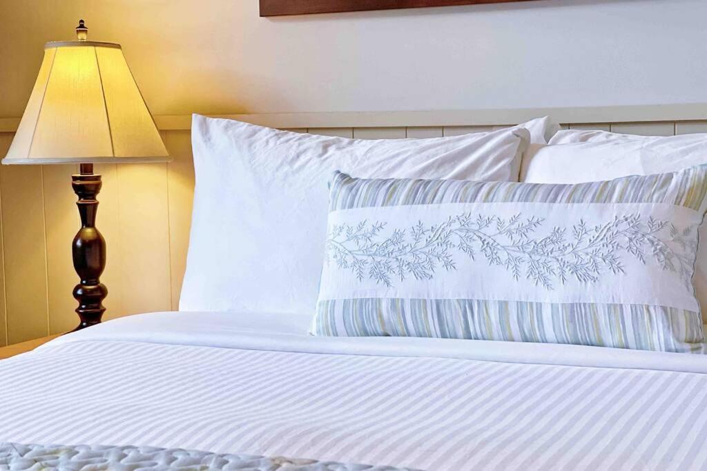 Windtower Lodge Queen Bed Suite-Ugparking&Walking2Dt Canmore Exterior foto