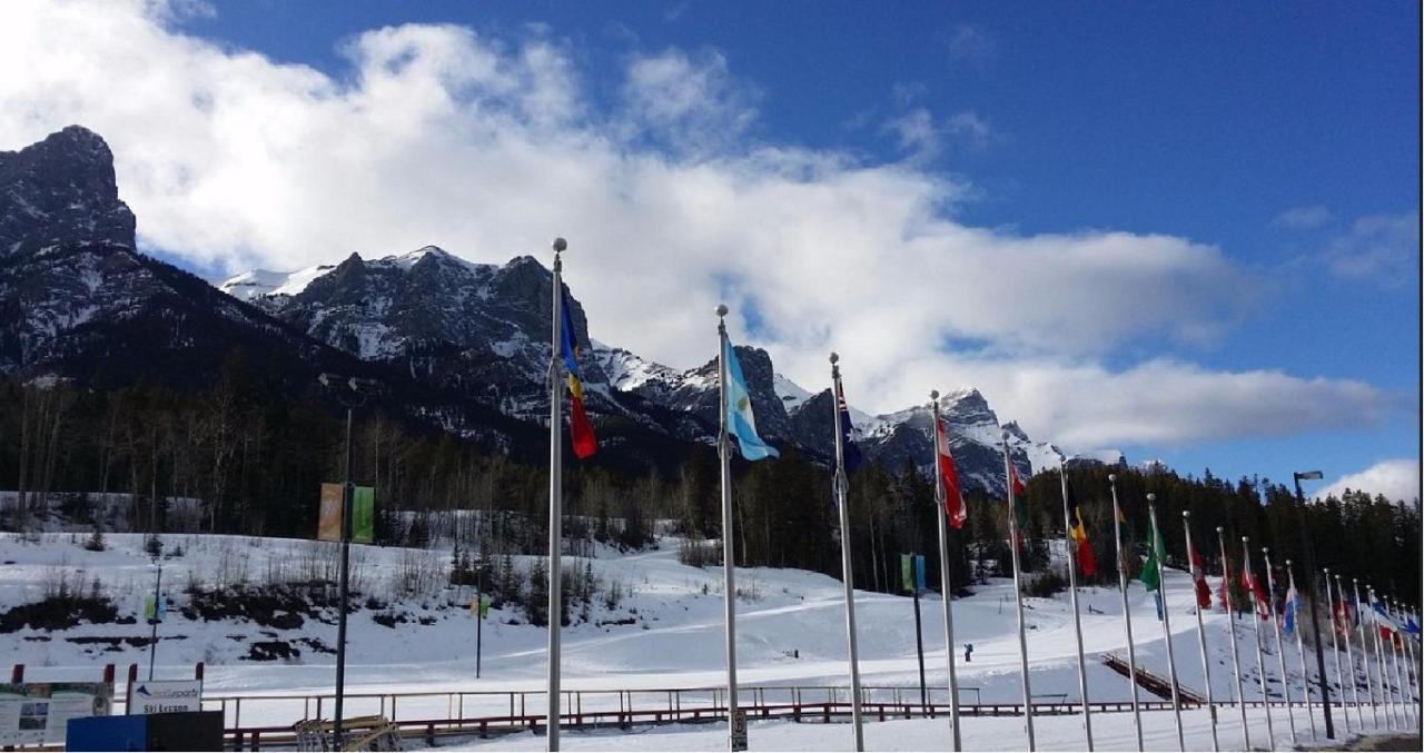 Windtower Lodge Queen Bed Suite-Ugparking&Walking2Dt Canmore Exterior foto